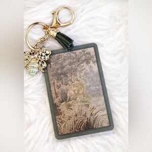 Gucci collectible playing card with key Chain